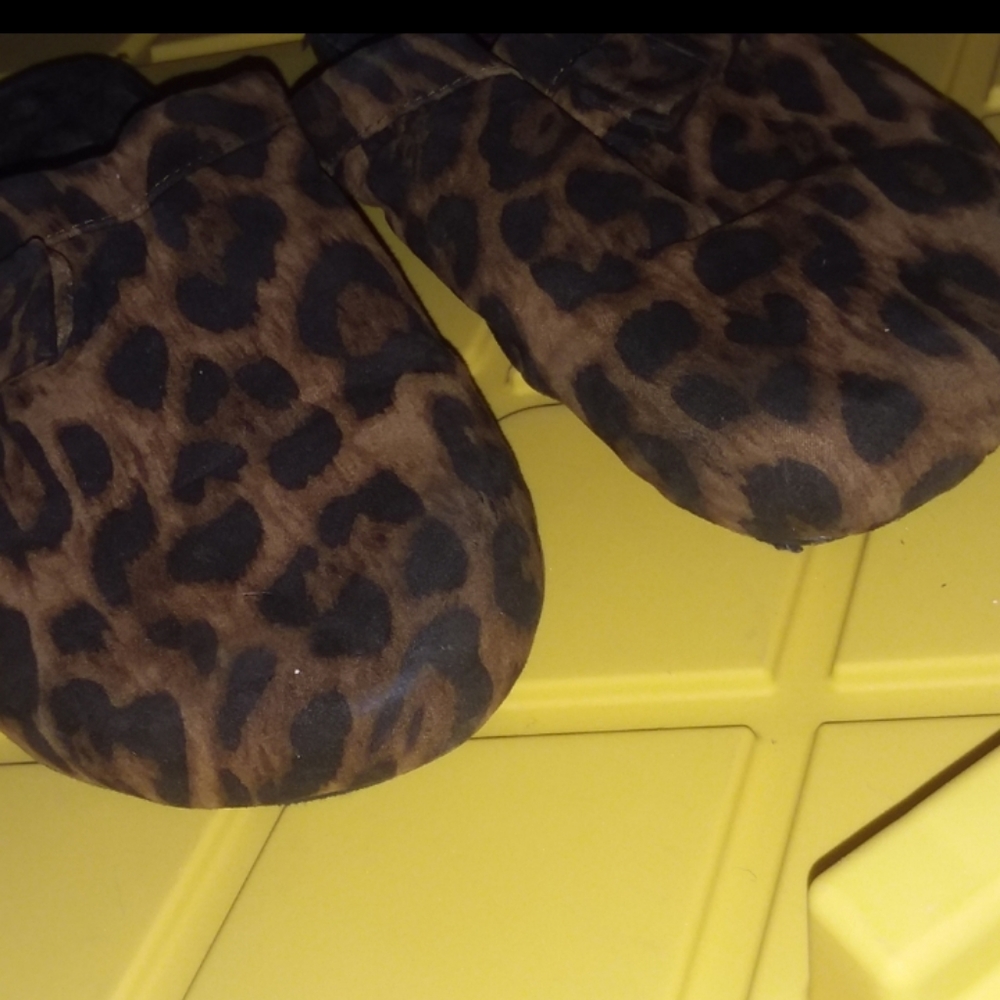 Pink & Pepper Shoes - Picture 2 of 5
